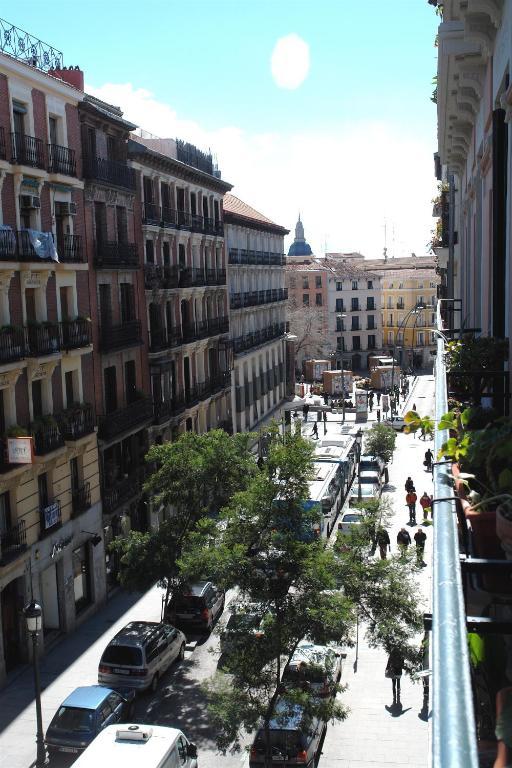 Hostal Dos Naciones Madrid Eksteriør billede