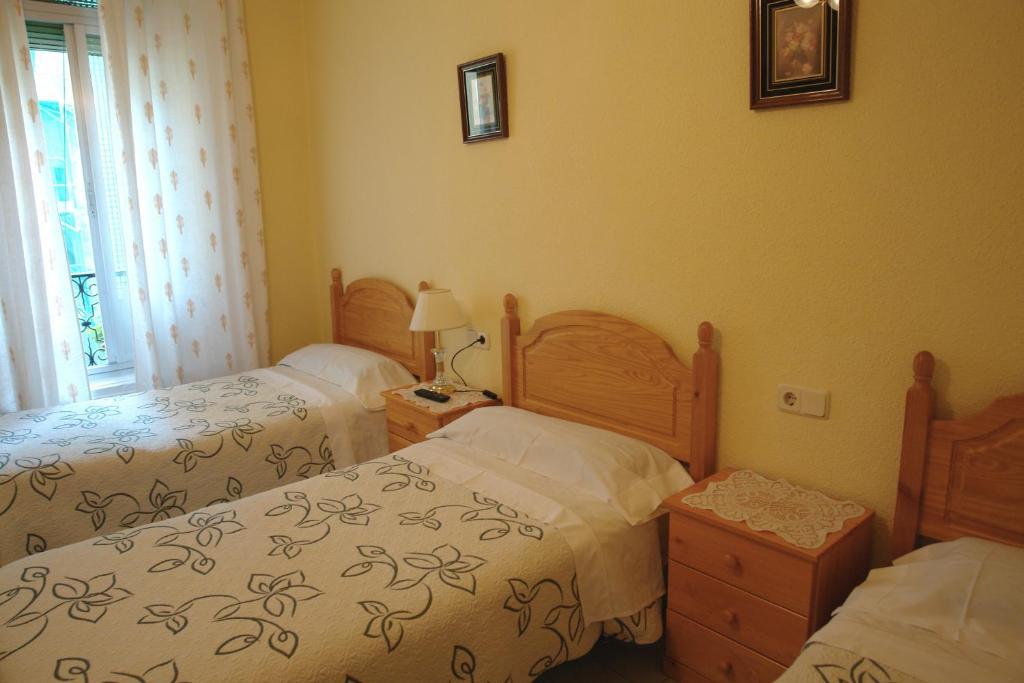 Hostal Dos Naciones Madrid Værelse billede